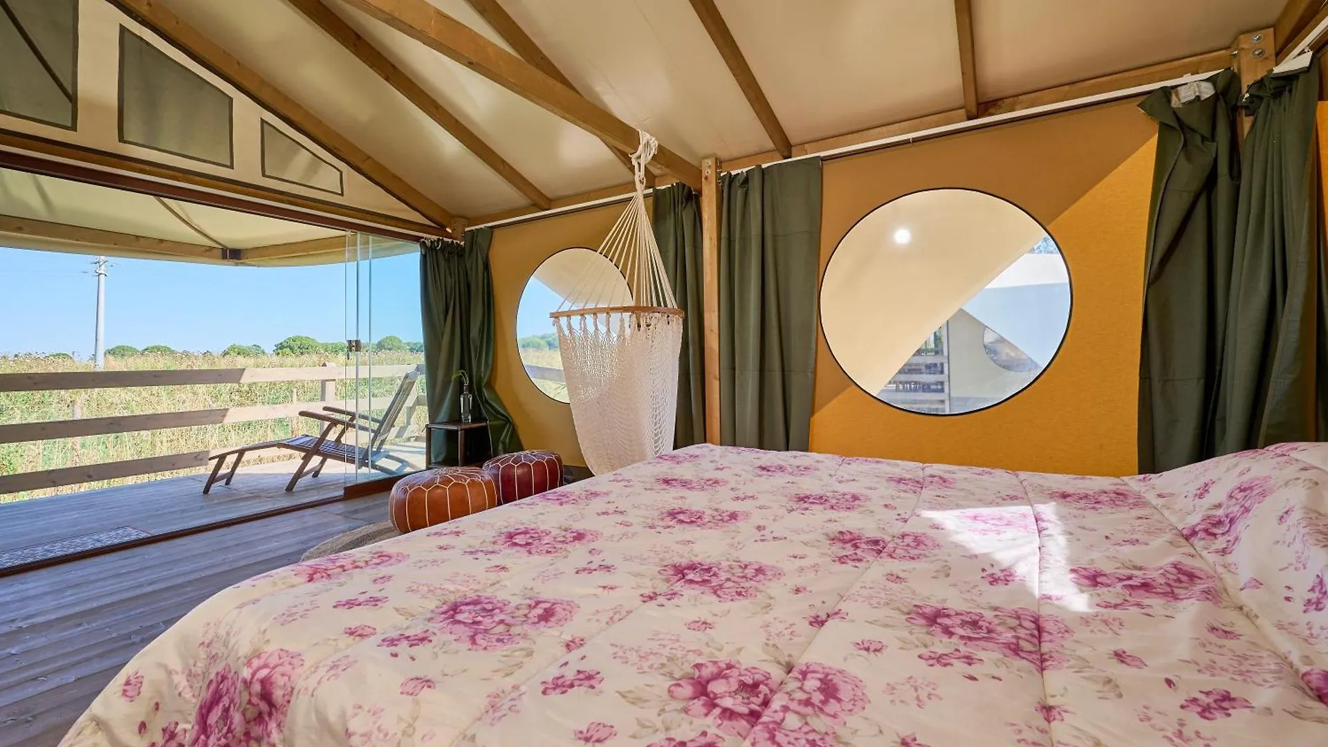 Suite Glamping Vicino Al Mare Piombino 0*,  Italien